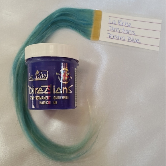 Lariche Pastel Blue Directions Semi-Permanent Hair Color